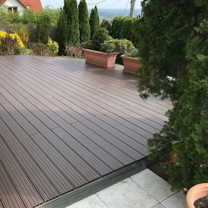 Traditional Design Wood Composite Decking