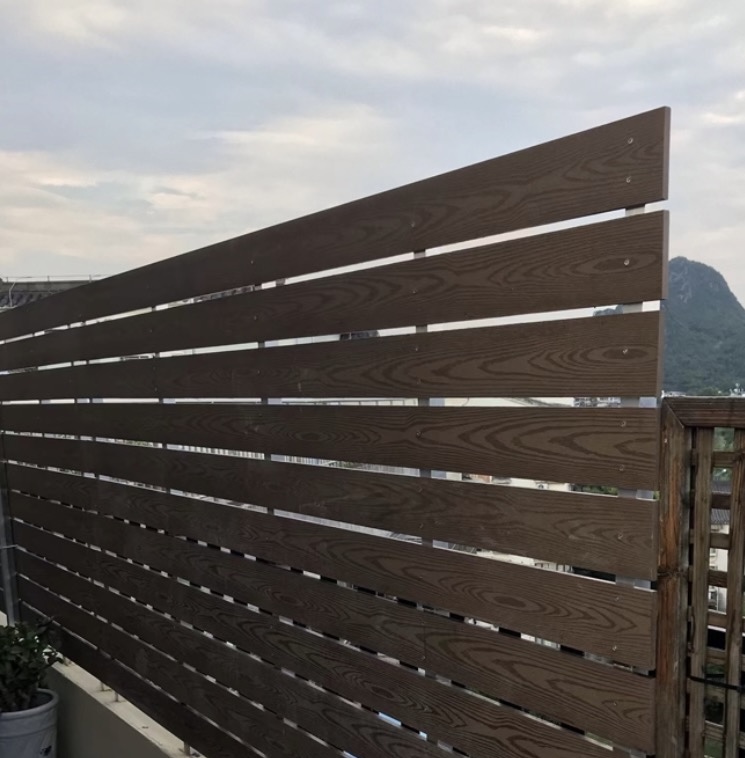  Classic wood Composite Fence