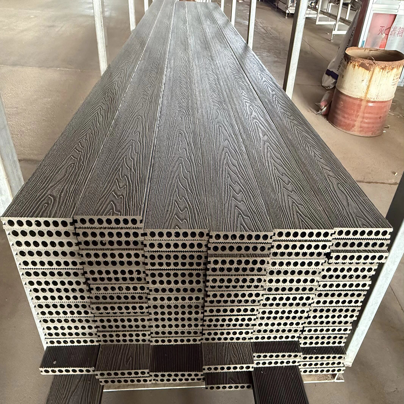 Weather-Resistant Decking Outdoor Flooring with Anti-Slip Surface